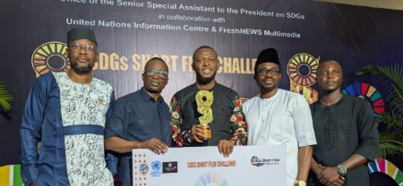 From L-R, Member of the Jury, Nansel Nimyel, Officer-in-Charge, UN Information Centre, Seyi Soremekun, winner of the 2nd edition of the SDGs Short Film Challenge and Awards, Eze Daniel Izu, the Film Challenge Festival Director, Desmond Utomwen and the Project Manager, Benjamin Bitrus Gbemanayi during the Grand Finale of the SDGs Short Film Challenge and Awards in Abuja recently.