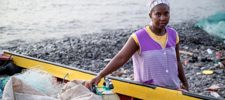 Maria Sábado Horta Fidalgo, known to everyone as Mãezinha, is more than just a fishmonger. She is a boat owner, community leader, advocate for sustainable fishing, and a woman determined to chart her own course through hardship and hope.