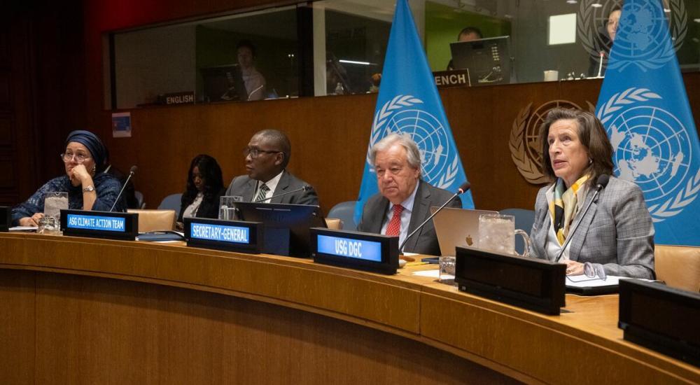 Secretary-General António Guterres (second from right) hosts a meeting on Climate and Just Transition convened with Luiz Inácio Lula da Silva (not pictured), President of Brazil.