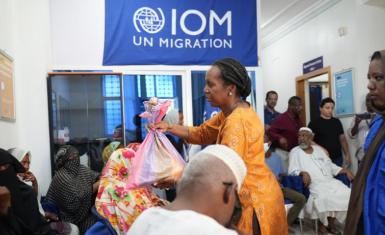 Clementine Nkweta-Salami, United Nations Resident and Humanitarian Coordinator Sudan, visits Wad Sherife camp in Kassala, the Sudan, July 2023. 