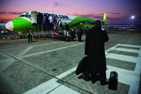 Travellers boarding a Kulula.com jet, South Africa’s first budget airline, at Durban International Airport. Photo: AMO/David Larsen
