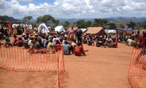 Des réfugiés du Mozambique peu après leur arrivée à Kapise, au Malawi. Photo HCR/M. Mapila