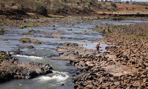The shrinking Gilgel Abbay River, Amhara region, Ethiopia. Photo: Panos/ Petterik Wiggers
