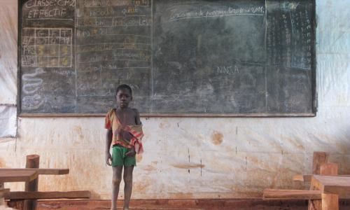 A Congolese refugee at an emergency school in Obo, Haut-Mbomou, Central African Republic, (CAR) after fleeing attacks by the Lord’s Resistance Army (LRA). Photo: OCHA/Lauren Paletta