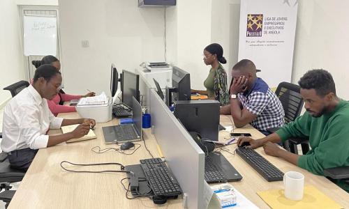Some of Angola’s young empretecos.