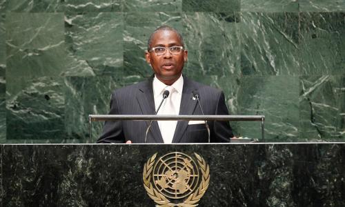 Prime Minister Gabriel Arcanjo Ferreira da Costa of the Democratic Republic of Sao Tome and Principe addresses the General Assembly. UN Photo/Cia Pak