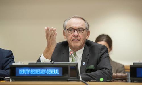 Deputy Secretary-General Jan Eliasson addresses the High-Level briefing by African Regional Economic Communities to Member States of the United Nations. UN Photo/Cia Pak