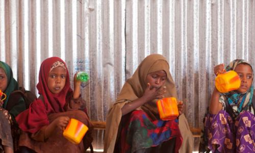Watoto wakimbizi kutoka Somalia wakiwa kwenye kambi ya Buramoni nchini Ethiopia. Picha: WFP/Jiro Ose.