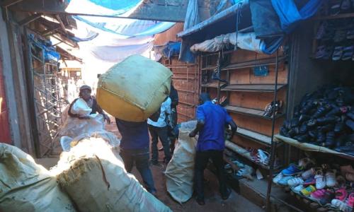 Masoko yafungwa nchini Uganda wakati serikali ikichukua hatua kukabiliana na kusambaa kwa COVID-19