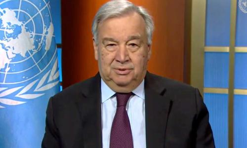 Katibu Mkuu wa Umoja wa Mataifa Antonio Guterres akifanya mkutano kupitia mtandao kuhusu janga la kimataifa la COVID-19