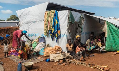 Des familles déplacées par les combats ont trouvé refuge au site de protection des civils à Wau, au Soudan du Sud. Photo UNICEF/UN027532/Ohanesian