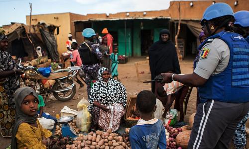 UNPOL patrol in the Menaka region in the far north-east of Mali. The region is experiencing increasing insecurity as a result of attacks by terrorist groups and armed bandits. Credits: MINUSMA/Harandane Dicko