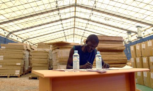 An employee of the Southern Sudan Commission for Census, Statistics and Evaluation (SSCCSE) ...