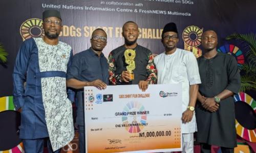 From L-R, Member of the Jury, Nansel Nimyel, Officer-in-Charge, UN Information Centre, Seyi Soremekun, winner of the 2nd edition of the SDGs Short Film Challenge and Awards, Eze Daniel Izu, the Film Challenge Festival Director, Desmond Utomwen and the Project Manager, Benjamin Bitrus Gbemanayi during the Grand Finale of the SDGs Short Film Challenge and Awards in Abuja recently.