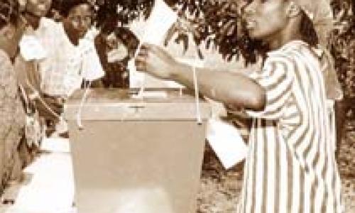 Elections have spread in Africa, but democracy remains weak.  Photo : ©UN / P. Sudhakaran